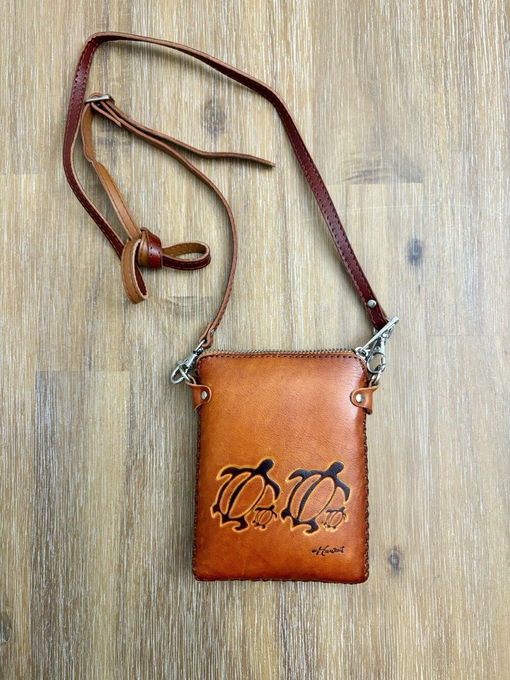Hand Made Leather Cross-Body Sling Shoulder Pouch Purse Sea Turtles Hawaii GUC